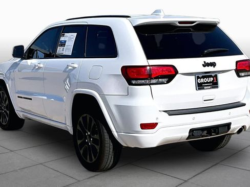 Used 2019 Jeep Grand Cherokee Altitude RWD image 10