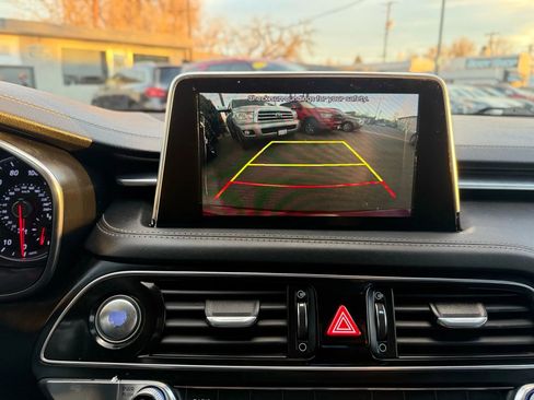 Used 2020 Genesis G70 2.0T image 37