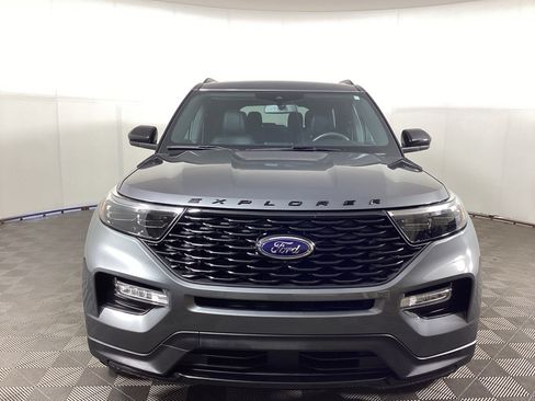 Used 2023 Ford Explorer ST-Line w/ Class IV Trailer Tow Package AWD/4WD image 6