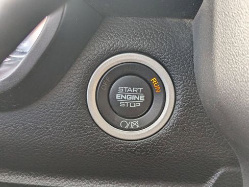 Used 2024 RAM 2500 Big Horn AWD/4WD image 19