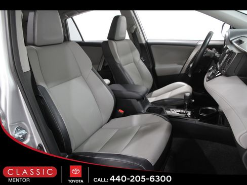 Used 2016 Toyota RAV4 Limited image 16