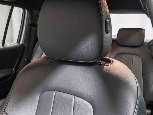 Certified 2022 Mercedes-Benz GLB 250 image 21