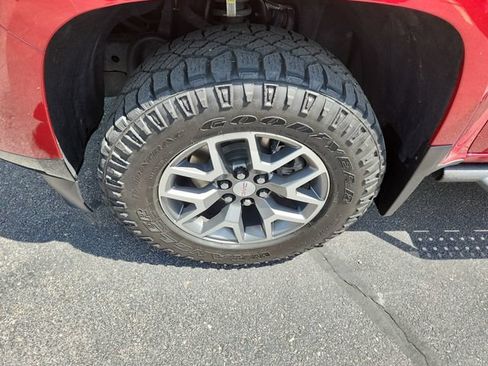 Used 2021 GMC Canyon AT4 w/ Driver Alert Package AWD/4WD image 13