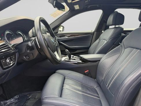 Used 2018 BMW 530e xDrive AWD/4WD image 16