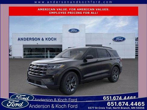 Used 2026 Ford Explorer Active AWD/4WD image 1