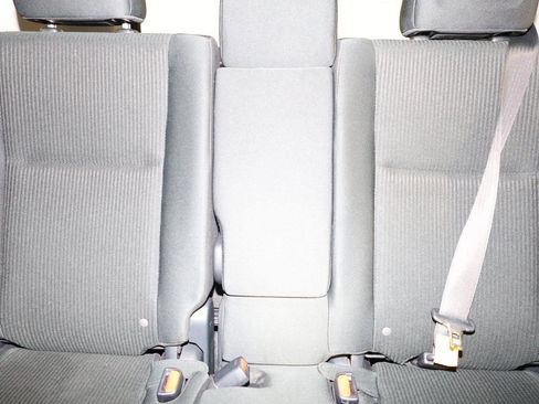 Used 2018 Toyota RAV4 LE w/ All Weather Liner Package image 13