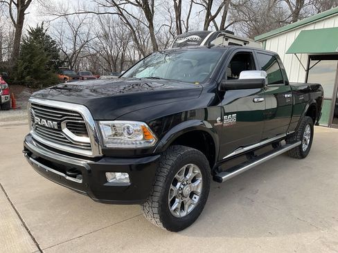 Used 2017 RAM 2500 Limited image 5