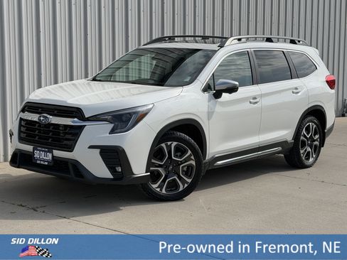 Used 2023 Subaru Ascent Limited w/ Technology Package AWD/4WD image 1