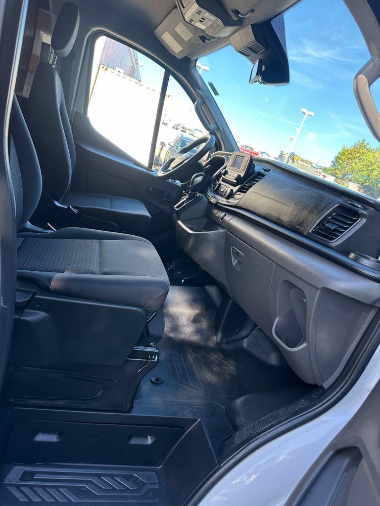 Used 2025 Ford Transit 250 Low Roof w/ Exterior Upgrade Package RWD image 31