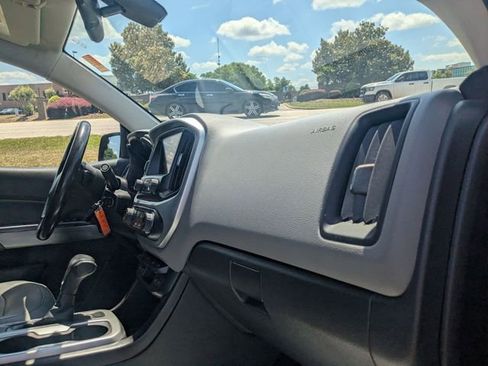 Used 2016 Chevrolet Colorado LT w/ Luxury Package, Chrome RWD image 32