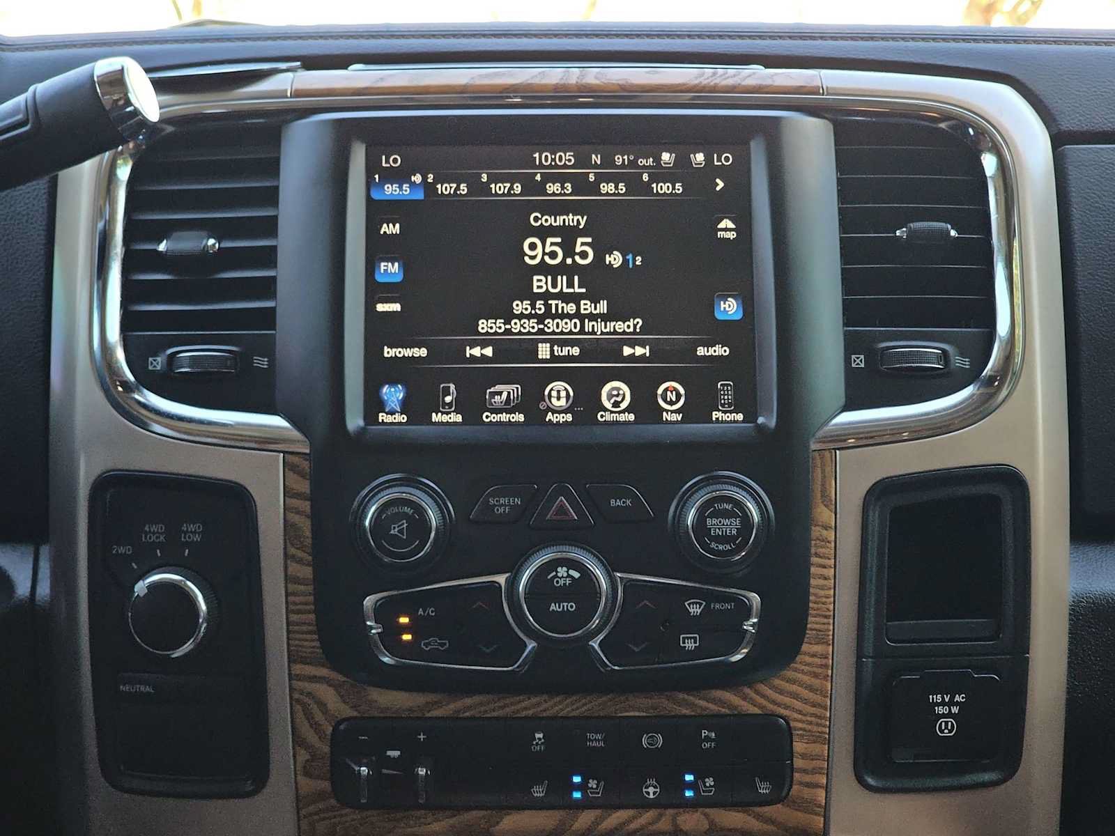 Used 2015 RAM 2500 Longhorn w/ Convenience Group AWD/4WD image 26