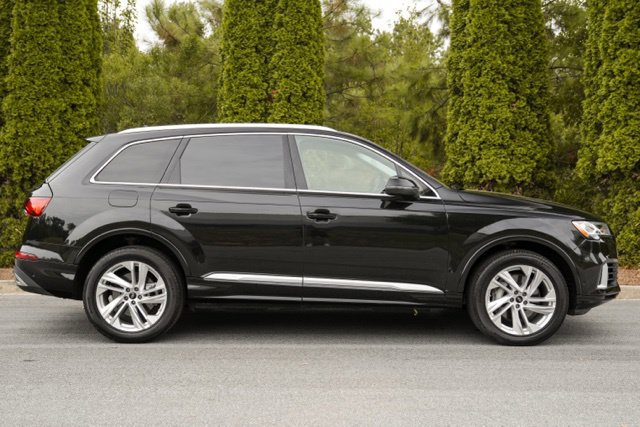 Used 2022 Audi Q7 3.0T Premium Plus w/ Premium Plus Package AWD/4WD image 5