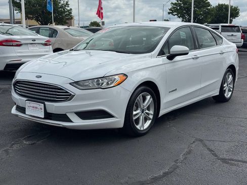 Used 2018 Ford Fusion S FWD image 9