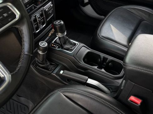 Used 2021 Jeep Wrangler Unlimited Sahara AWD/4WD image 23