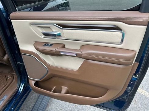Used 2021 RAM 1500 Laramie AWD/4WD image 44