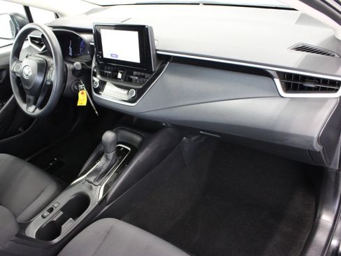 Used 2026 Toyota Corolla LE FWD image 32