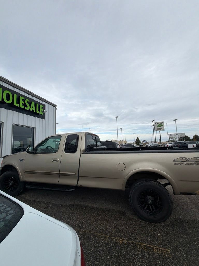 Used 2000 Ford F150 XL AWD/4WD image 3