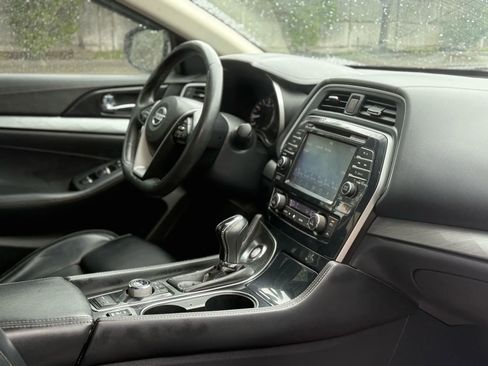 Used 2017 Nissan Maxima 3.5 SV image 28