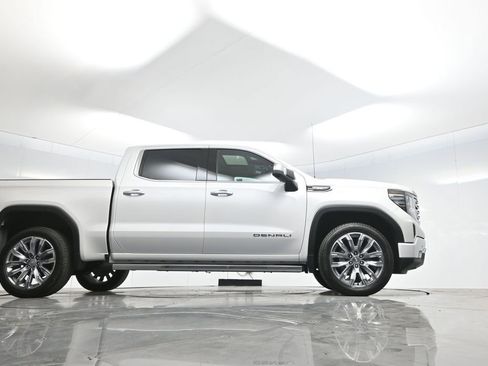 Used 2023 GMC Sierra 1500 Denali w/ Denali Reserve Package AWD/4WD image 69