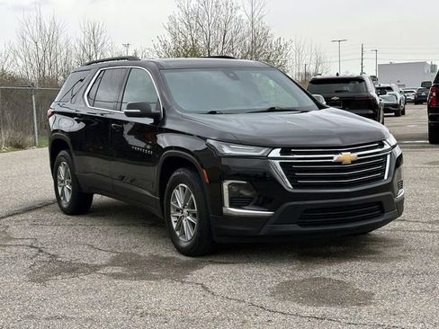 Certified 2023 Chevrolet Traverse LT image 9