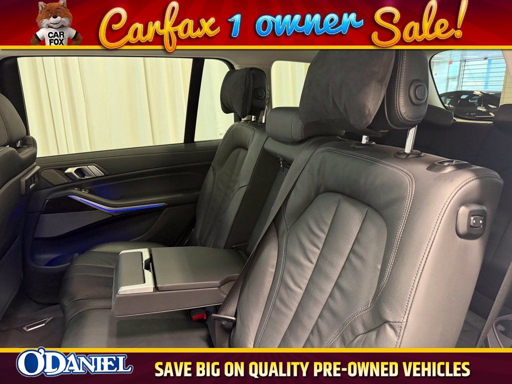 Used 2020 BMW X7 xDrive40i w/ Premium Package AWD/4WD image 13