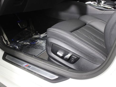 Used 2022 BMW 530i w/ M Sport Package image 35