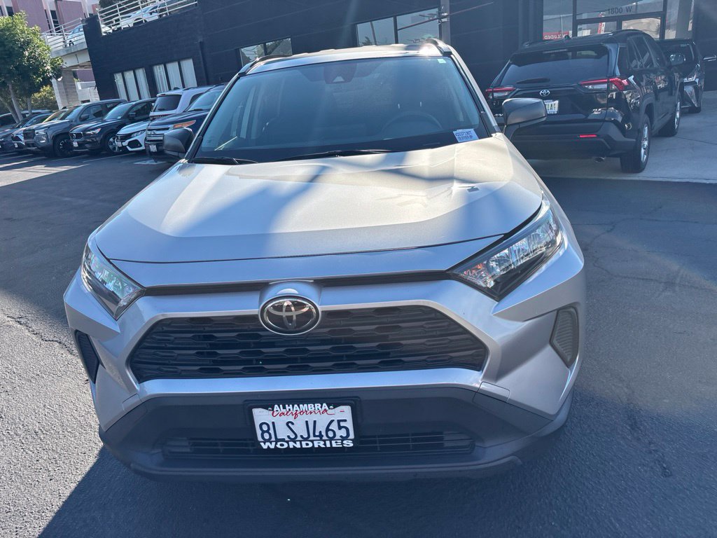 Used 2019 Toyota RAV4 LE w/ Carpet Mat Package FWD image 9