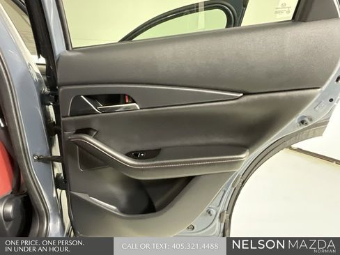 Used 2024 MAZDA CX-30 AWD 2.5 S w/ Preferred Package image 18