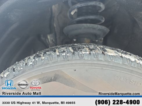 Used 2022 Toyota RAV4 LE image 23