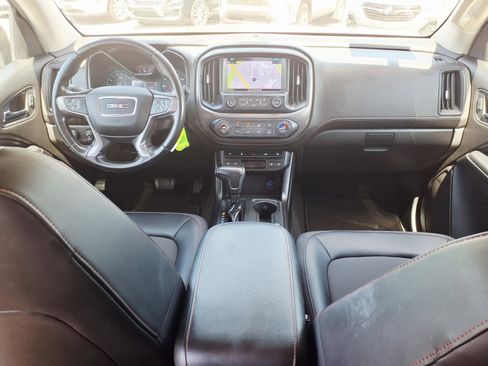 Used 2017 GMC Canyon SLE w/ All Terrain Package image 17