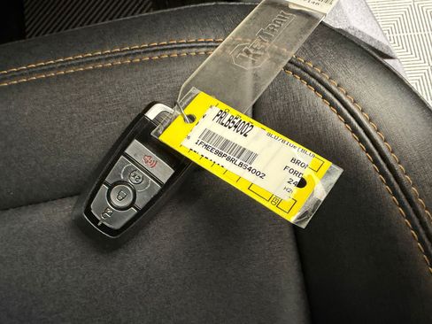 Used 2024 Ford Bronco Badlands AWD/4WD image 31