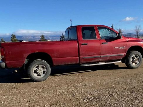 Used 2006 Dodge Ram 2500 Truck SLT w/ Quad Cab Big Horn Value Group image 2