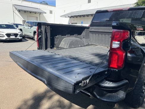 Used 2019 Chevrolet Silverado 1500 LT Trail Boss w/ Convenience Package AWD/4WD image 24