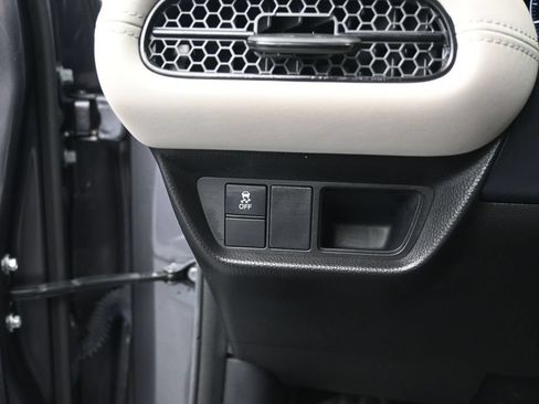 Certified 2024 Honda HR-V LX image 18
