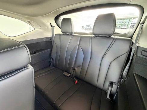 Used 2025 Acura MDX FWD w/ Technology Package image 34