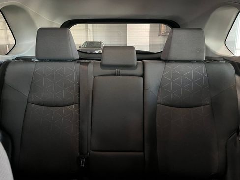 Used 2025 Toyota RAV4 XLE AWD/4WD image 19