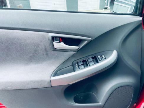 Used 2010 Toyota Prius Two image 21