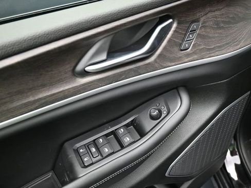 New 2026 Jeep Grand Cherokee L Limited AWD/4WD image 13