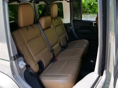 Used 2020 Jeep Wrangler Unlimited Rubicon AWD/4WD image 34