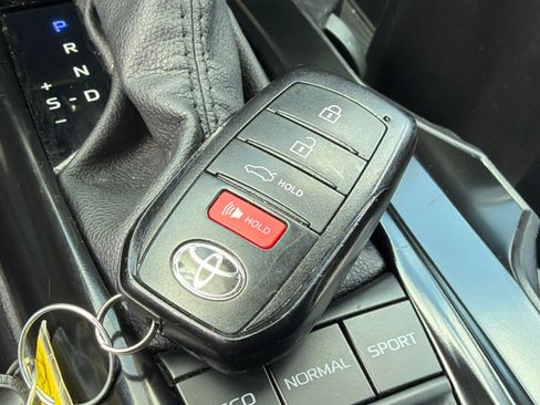 Used 2025 Toyota Camry LE FWD image 27