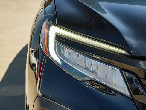 Used 2022 Honda Pilot Black Edition image 9