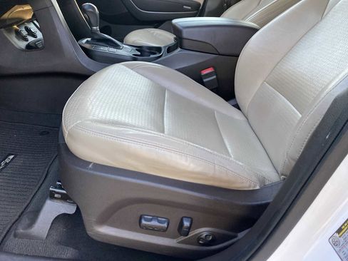 Used 2013 Hyundai Santa Fe Sport image 25