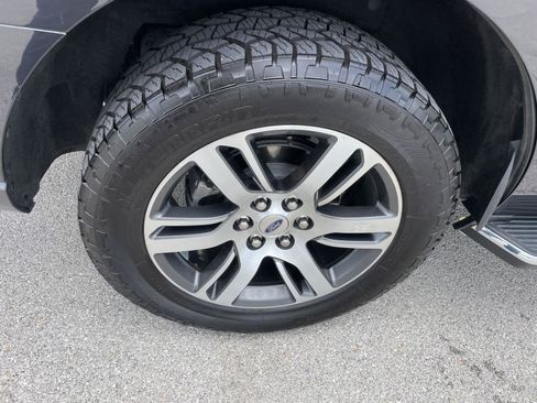 Used 2023 Ford Expedition Limited RWD image 39