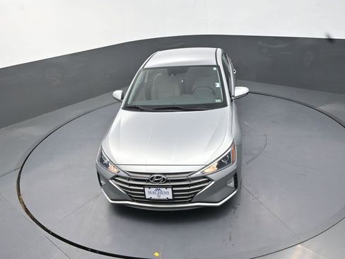 Used 2020 Hyundai Elantra SE image 14