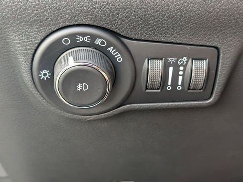 New 2026 Jeep Compass Latitude image 12