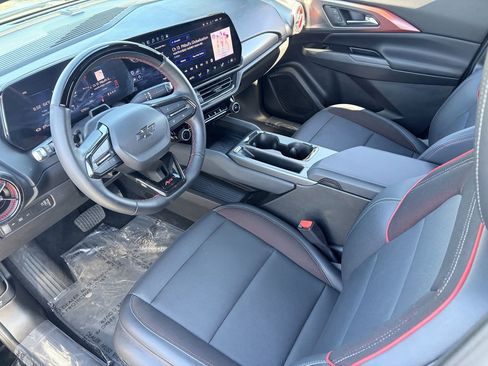 Used 2024 Chevrolet Equinox EV RS image 18