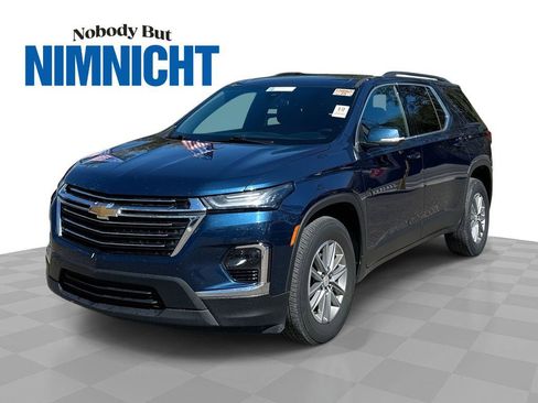 Used 2023 Chevrolet Traverse LT w/ LPO, Floor Liner Package image 1