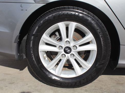 Used 2013 Hyundai Sonata GLS image 11