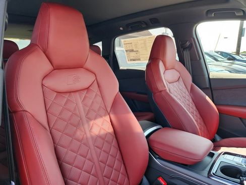 New 2026 Audi SQ7 Prestige AWD/4WD image 15