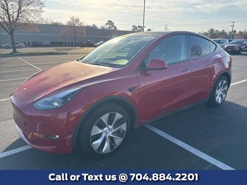 Used 2023 Tesla Model Y Long Range image 1